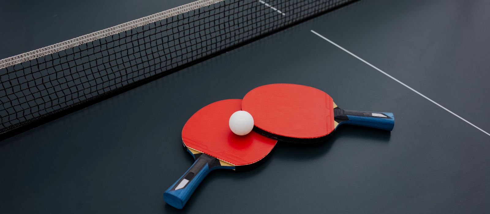 Compétition de tennis de table et remise de prix